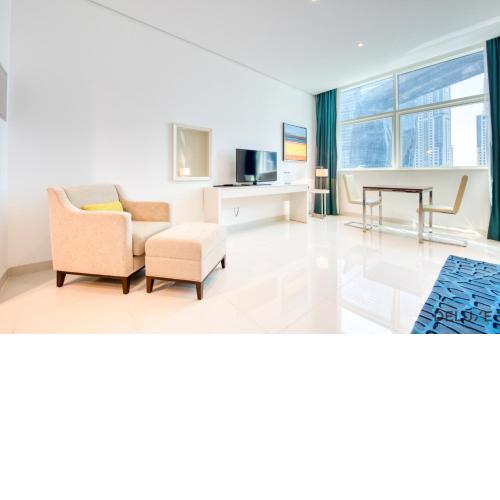 Prim Studio at The Cosmopolitan Business Bay by Deluxe Holiday Homes