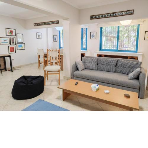 Prime Residence Heliopolis - Spacious, Quiet & Central
