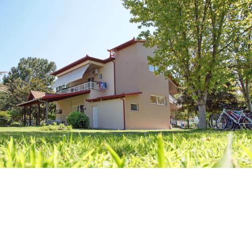 Priona Rooms