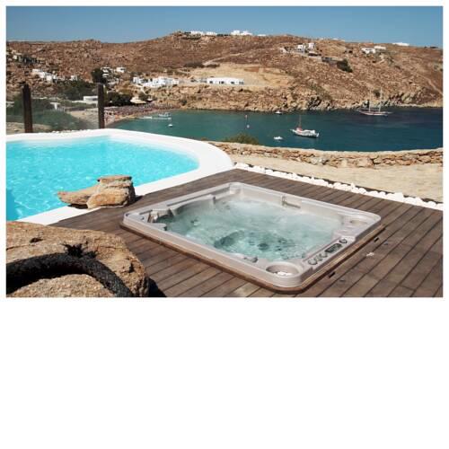 Private 5 bedrooms Villa