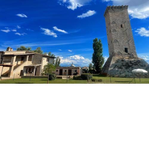 Private pool and garden - Italian villa between Tuscany and Umbria