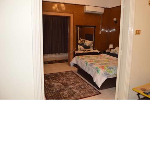 Private room inside an Apartment in the center of Cairo next to the Nile