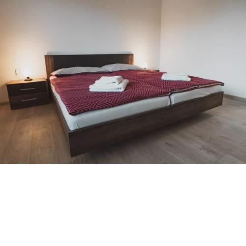 PRIVATE SPACIOUS MODERN APARTMENT WITH FREE PARKING