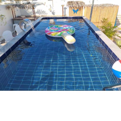 Private Temperatured pool Holiday Home by 7 Shells
