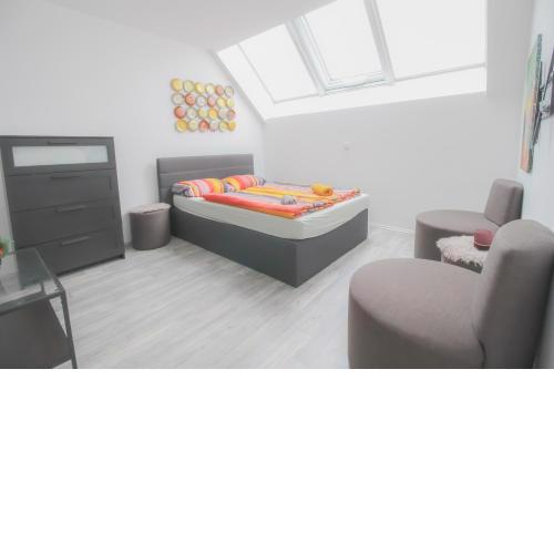 Private triple bedroom in shared apartment DW171-4