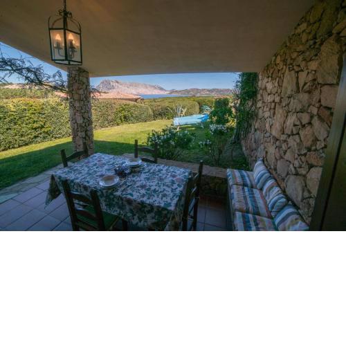 Private villa and boat mooring, Cala Paradiso Village in Coda Cavallo