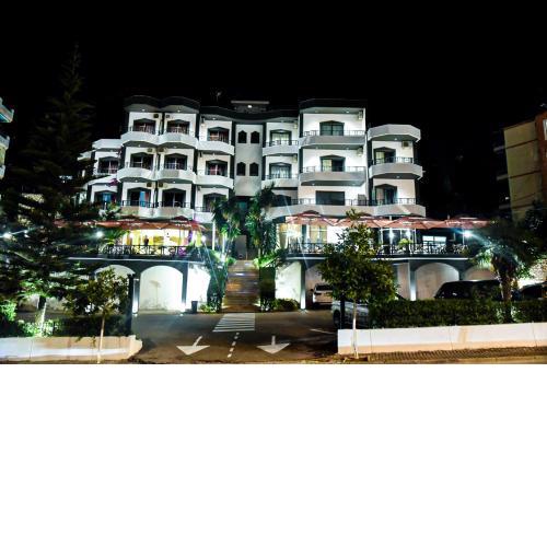 Privé City Hotel