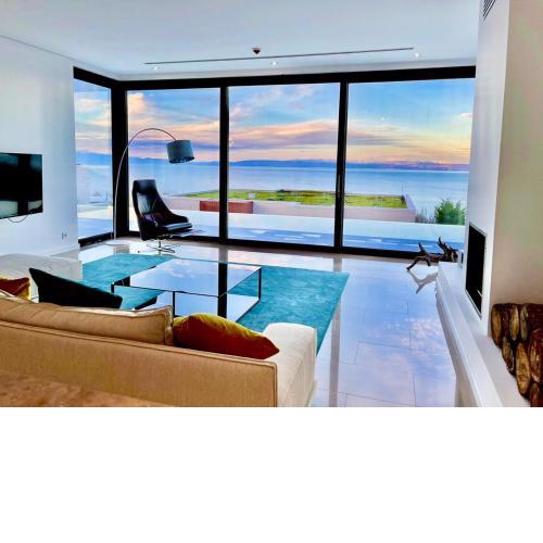 PRIVÉ Luxury Villa with private pool