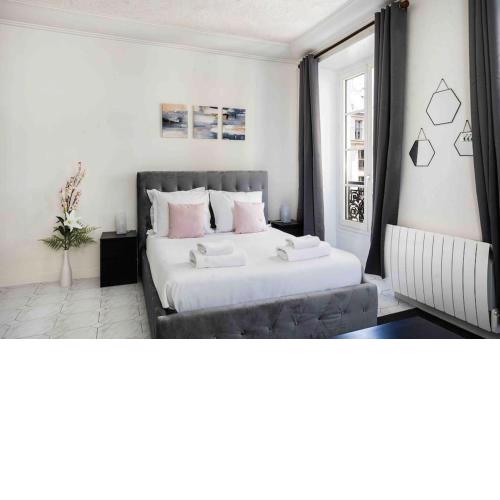 Promo! Beautiful apt near the Galeries Lafayette!