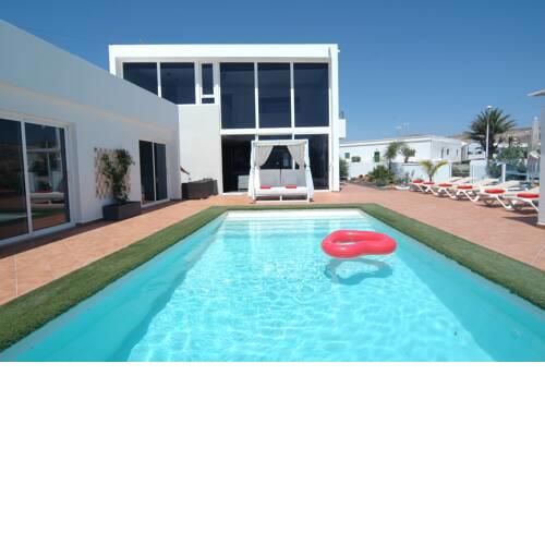 Puerto del Carmen Villa Sleeps 10 with Pool and Air Con
