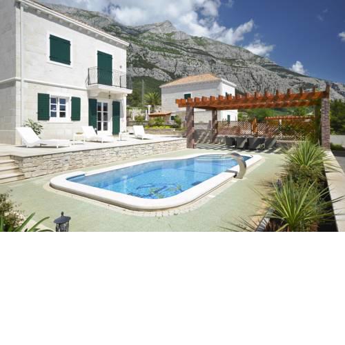 Puharici Villa Sleeps 6 Pool Air Con WiFi