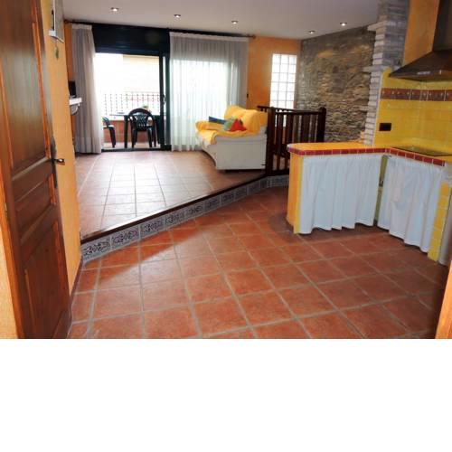 PUIG ROM 45-Casa individual en centro Roses
