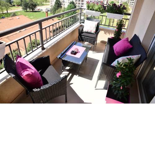 Pure Apartment