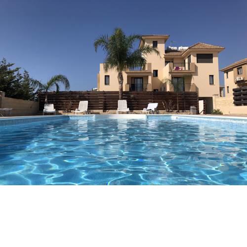 ☆ Purple adventure ☆ with swimming pool