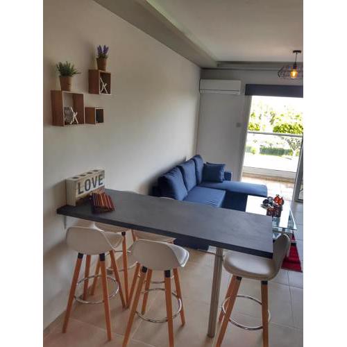Purple Coconut Seaview Apartment