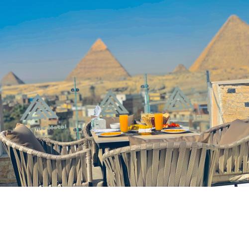 Pyramid Horizon Hotel