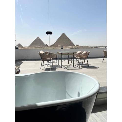 Pyramid hotel