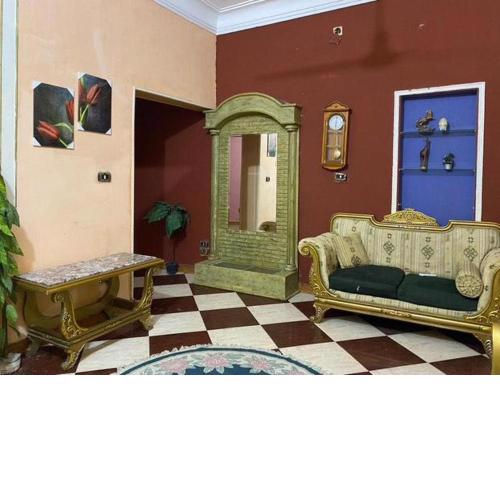 Pyramid of giza apartment