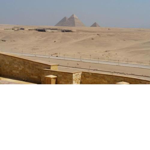 Pyramid Royal Suite
