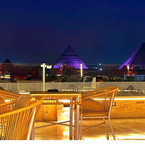 PYramiDs GoLDeN TemPLe HoTeL