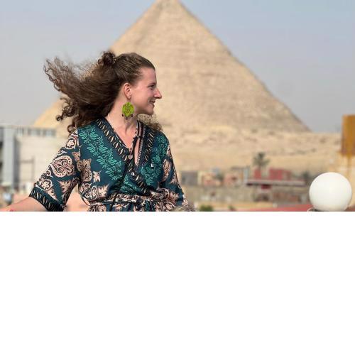 Pyramids moon view inn