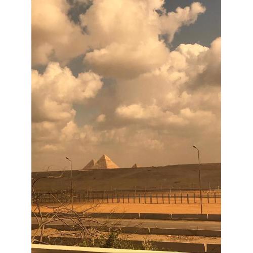 Pyramids view apartment