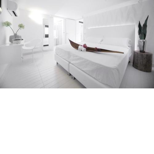 Q Hotel