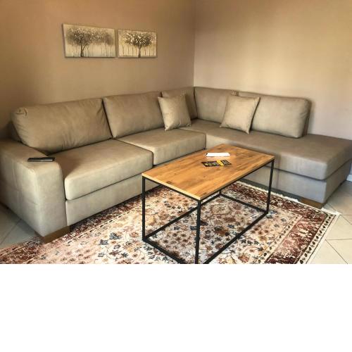 Qemal Stafa Apartment