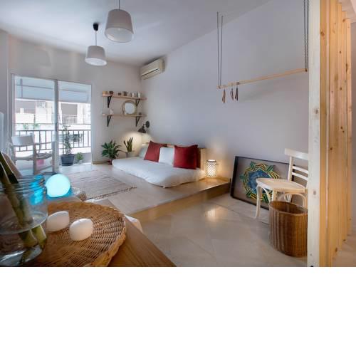 QR #Pretty Riki - Open Design City Centre Apartment