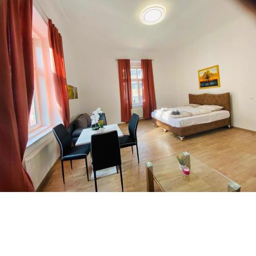 Quad-room near Prater Stern