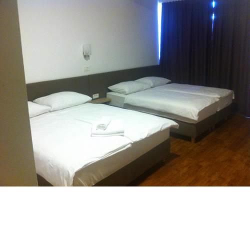 Quadruple Room Metajna 15142d