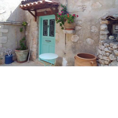 Quaint Greek Cottage, Rural Setting, Great Views.