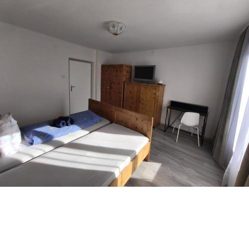 Quaint Room in Modern Flat