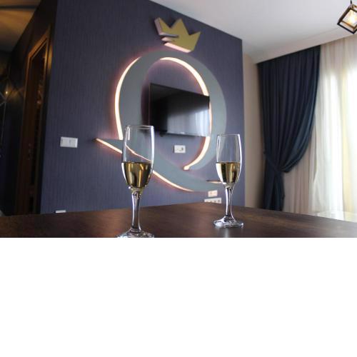 Quars Suite