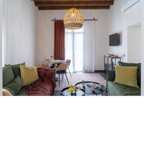Quattro domus 4-historical townhouse