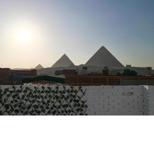 Queen of the pyramids hotel