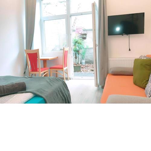 Queen Room in Shared Apartment