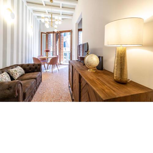 Querini Suite-Balcony on canal, close to San Marco