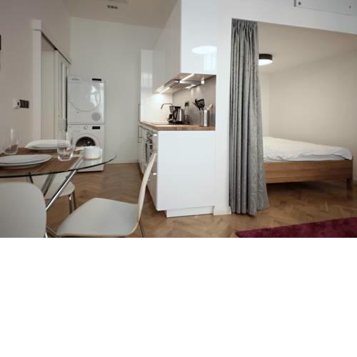 Quiet, modern studio next to Wenceslas Square