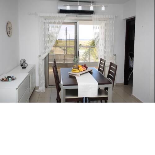Quiet, spacious, luxury 2-bedroom apartment with sea view.