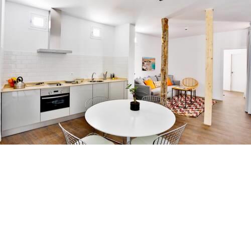 Quiet Two Bedroom Apartment Calatrava