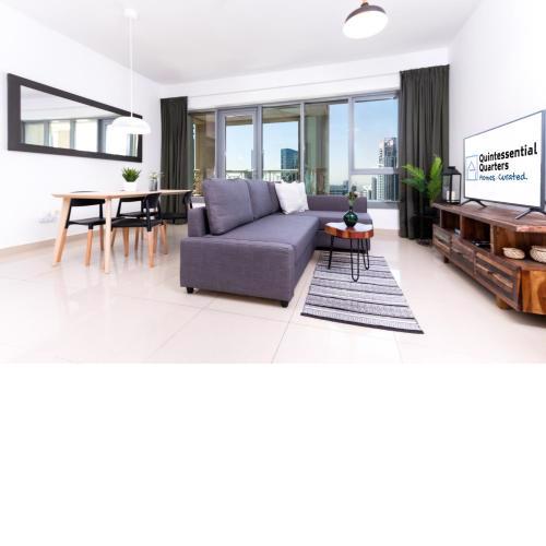 Quintessential Quarters: 29th Fl Views - Walk to Opera, Mall and Burj Khalifa