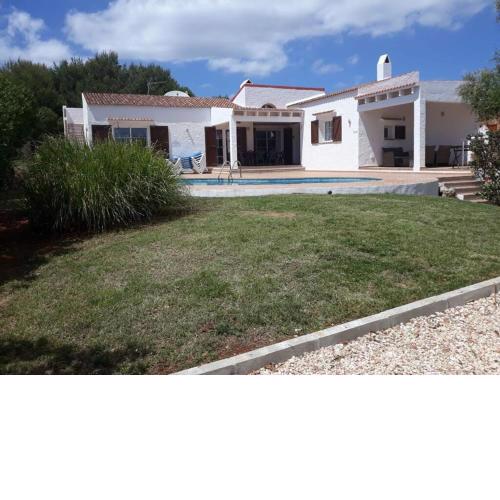 Quite villa with private pool in Binibeca