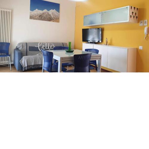 R11 Appartamento con ampio terrazzo