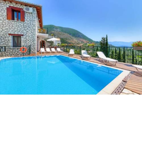 Rachi Villa Sleeps 8 Pool Air Con WiFi