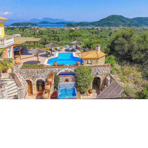Rachi Villa Sleeps 8 Pool Air Con WiFi