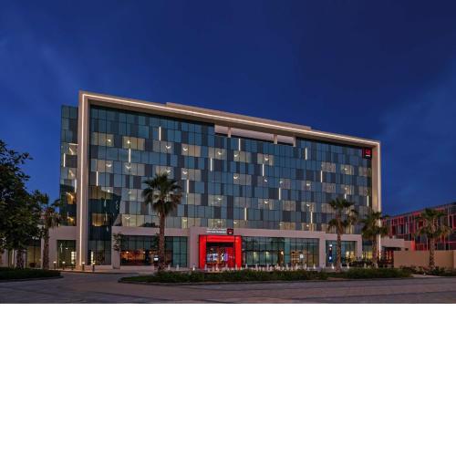 Radisson RED Dubai Silicon Oasis