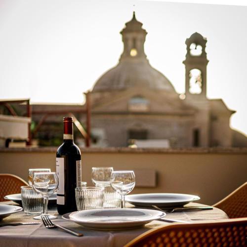 Raffaello Terrace - near Piazza Navona