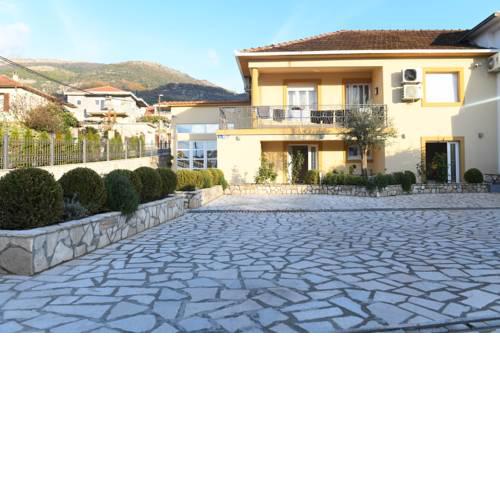 Raicevic Apartments 2