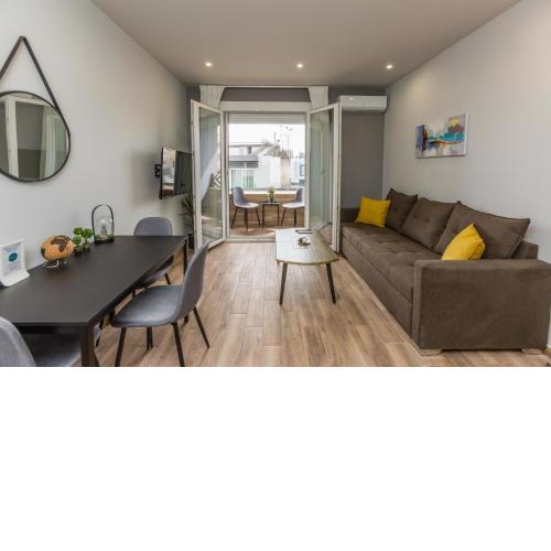 Raise Athens Metro Apartments